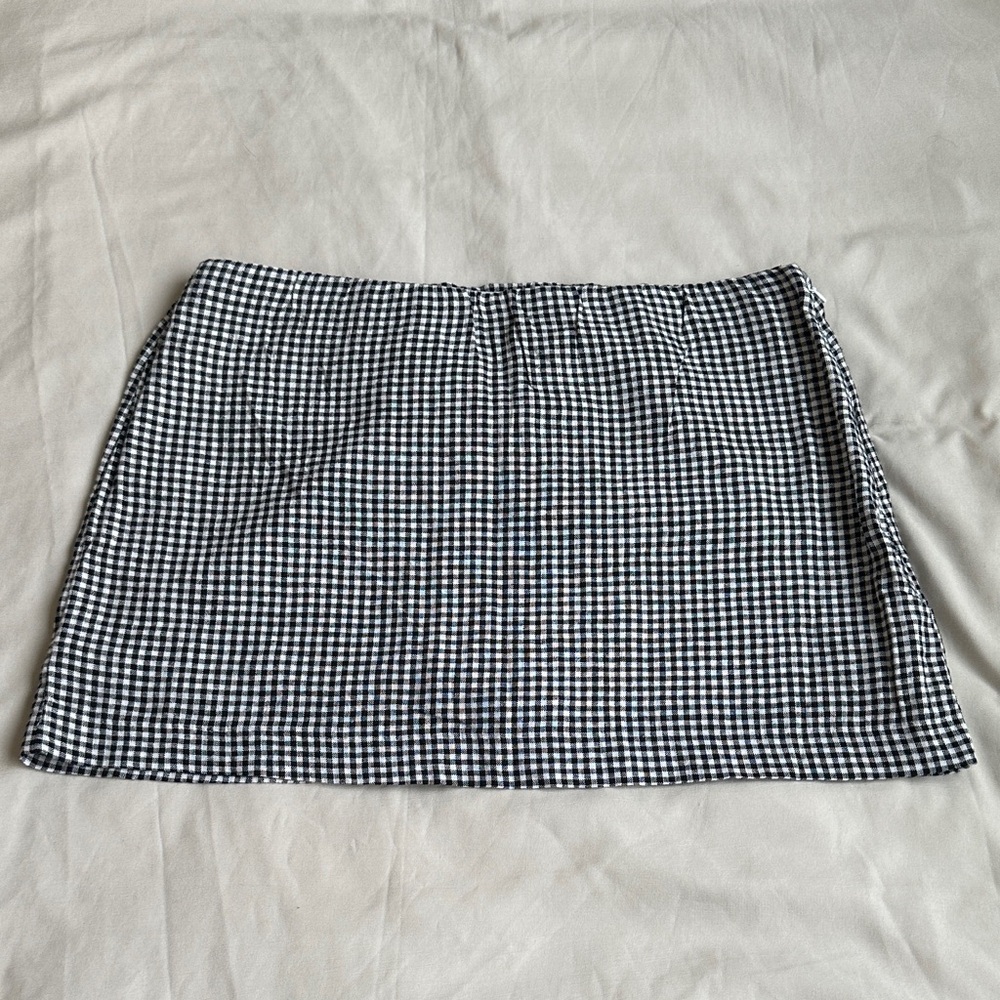 Abercrombie & Fitch Black and White Mini Skirt